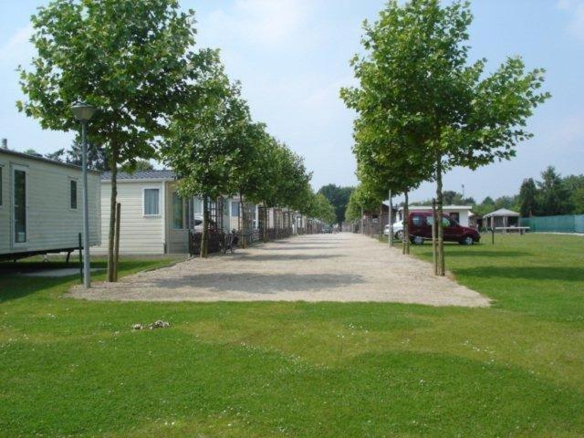Lake Park Berlare المظهر الخارجي الصورة